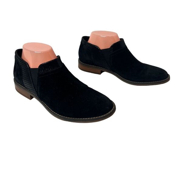 CLARKS Clarkwell Demi Ankle Boot Ultimate Comfort Collection in Black Suede 8.5 - Picture 2 of 12